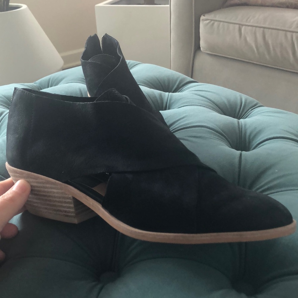 Dolce Vita Cut Out Booties